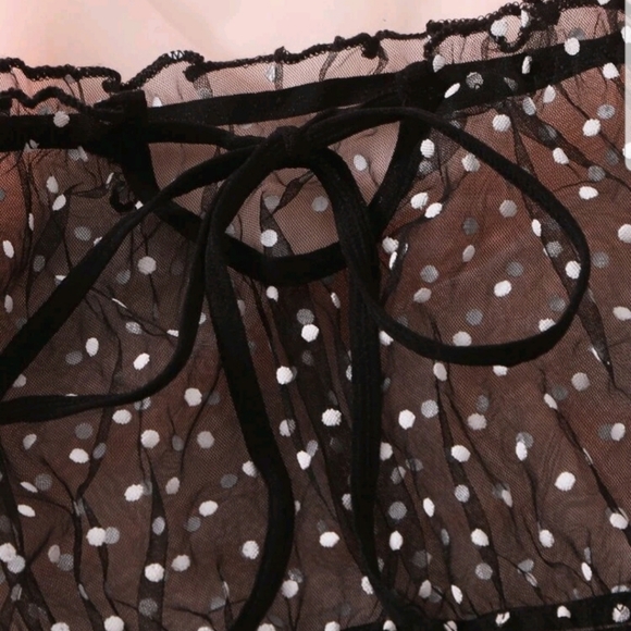 Dobby Mesh Ruffle Lingerie Set - Picture 2 of 4